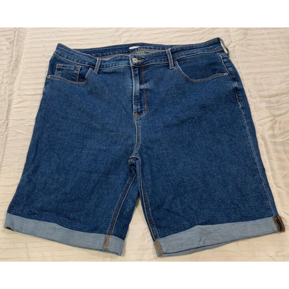 OLD NAVY WOMENS JEANS SHORTS SIZE 16